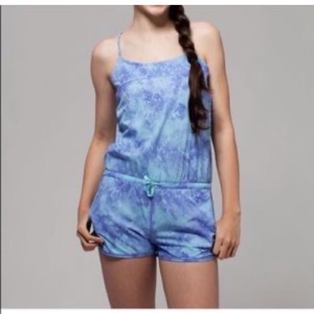 Girls lululemon IVIVVA blue purple one piece romper girls size 8